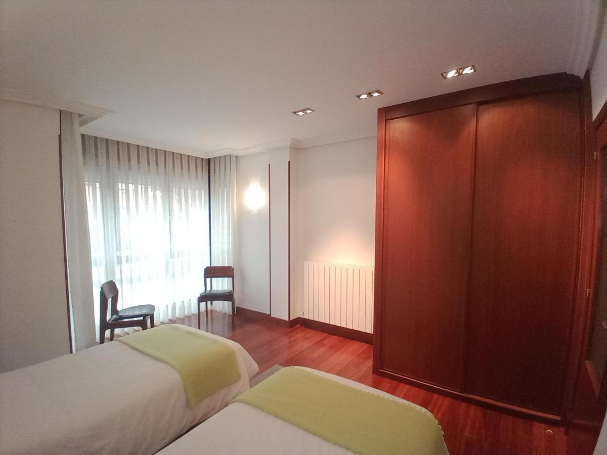 Apartamento Ana Con Garaje Эйбар Экстерьер фото